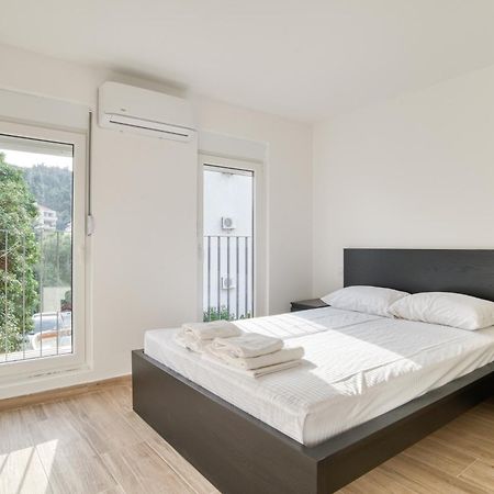 Sm Beach Residence Petrovac Eksteriør billede