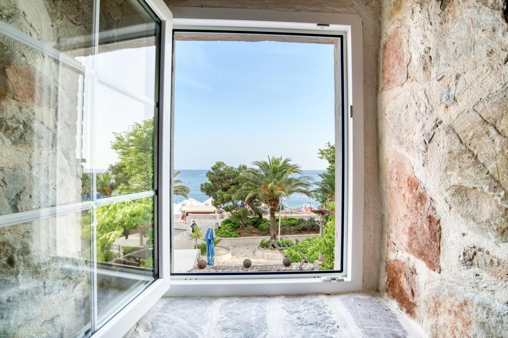 Sm Beach Residence Petrovac Eksteriør billede